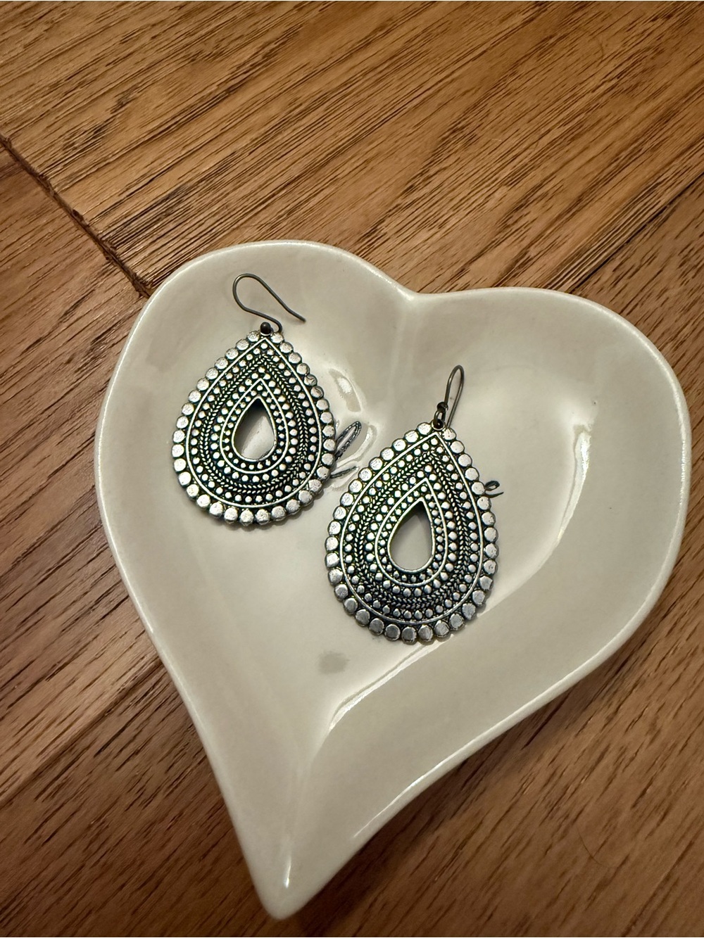 Silver Teardrop Filigree Dangle Earrings - Women's Jewelry